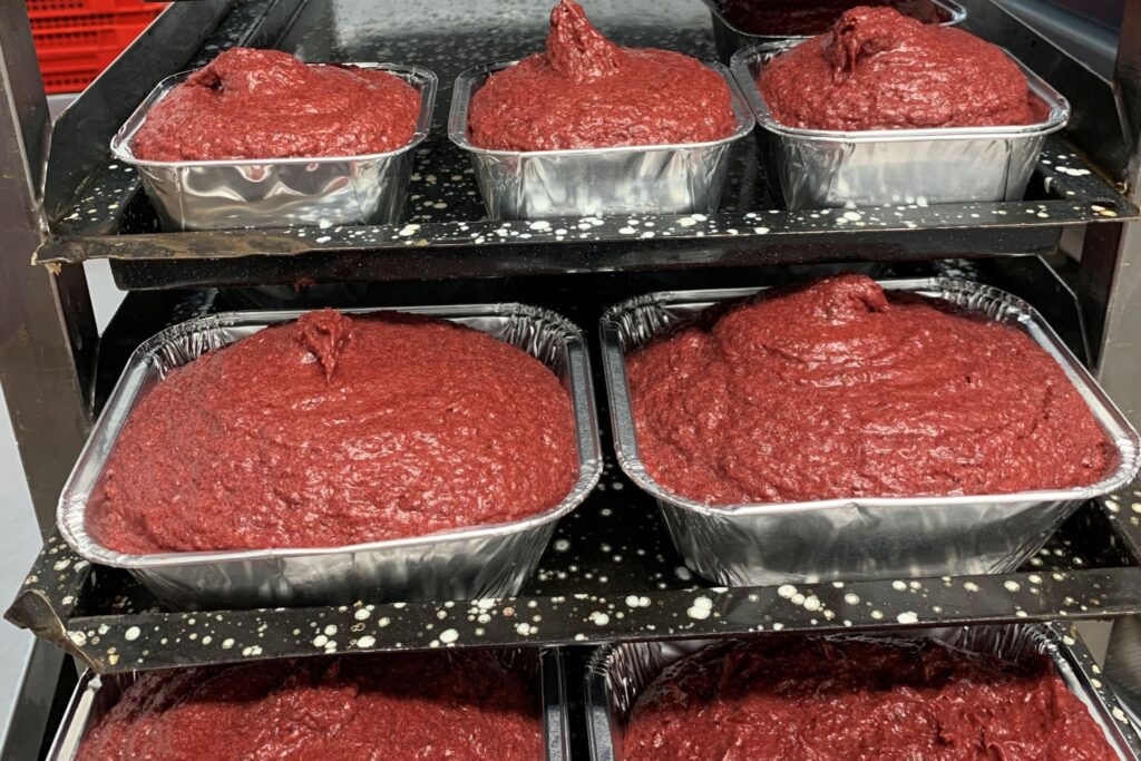 balkenbrij in slagerij in rek voor het in de oven gaat keurslager lieve & patrick slagerij oudsbergen